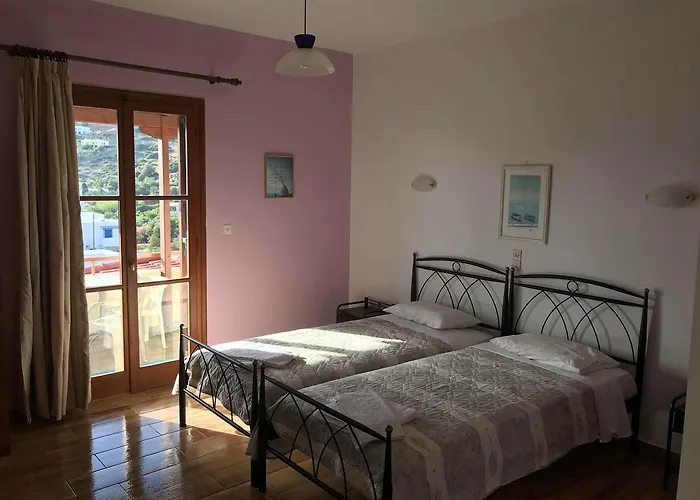 アパート Elina バトシ